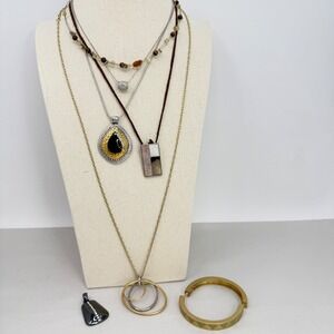 Lia Sophia Mixed Jewelry Lot of 7 Statement Necklaces Bangle Pendants  Beaded